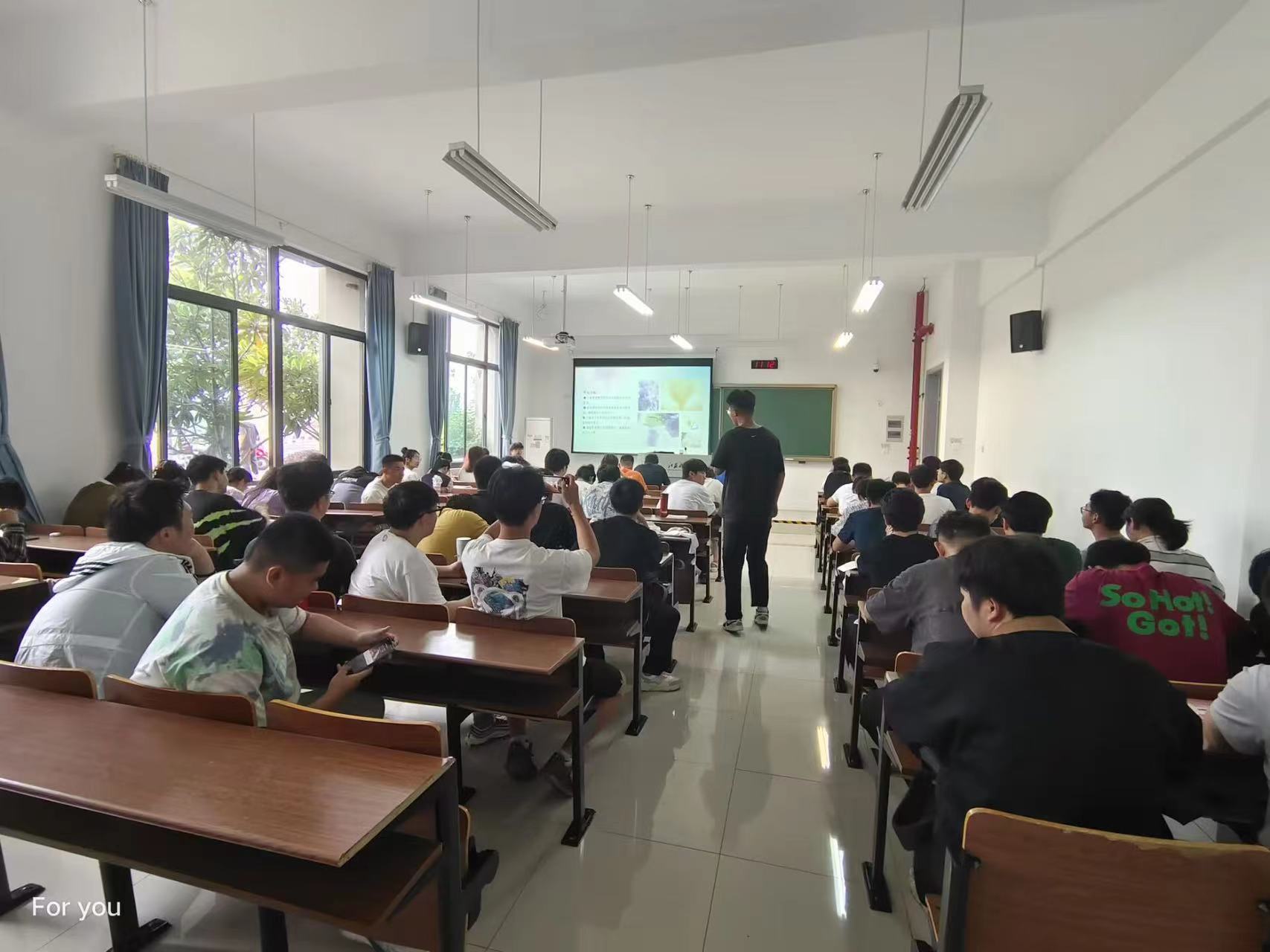 1686189118255656.jpg d3baa29e15321c477be27421be08582.jpg