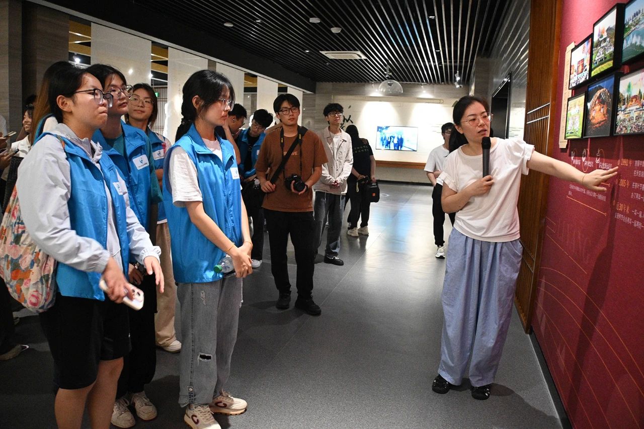 1750747853923456.jpg 1.jpg