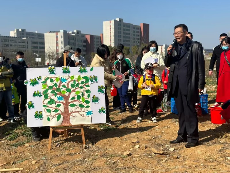 1678856061514752.jpg “植”此青绿,约定春天.jpg