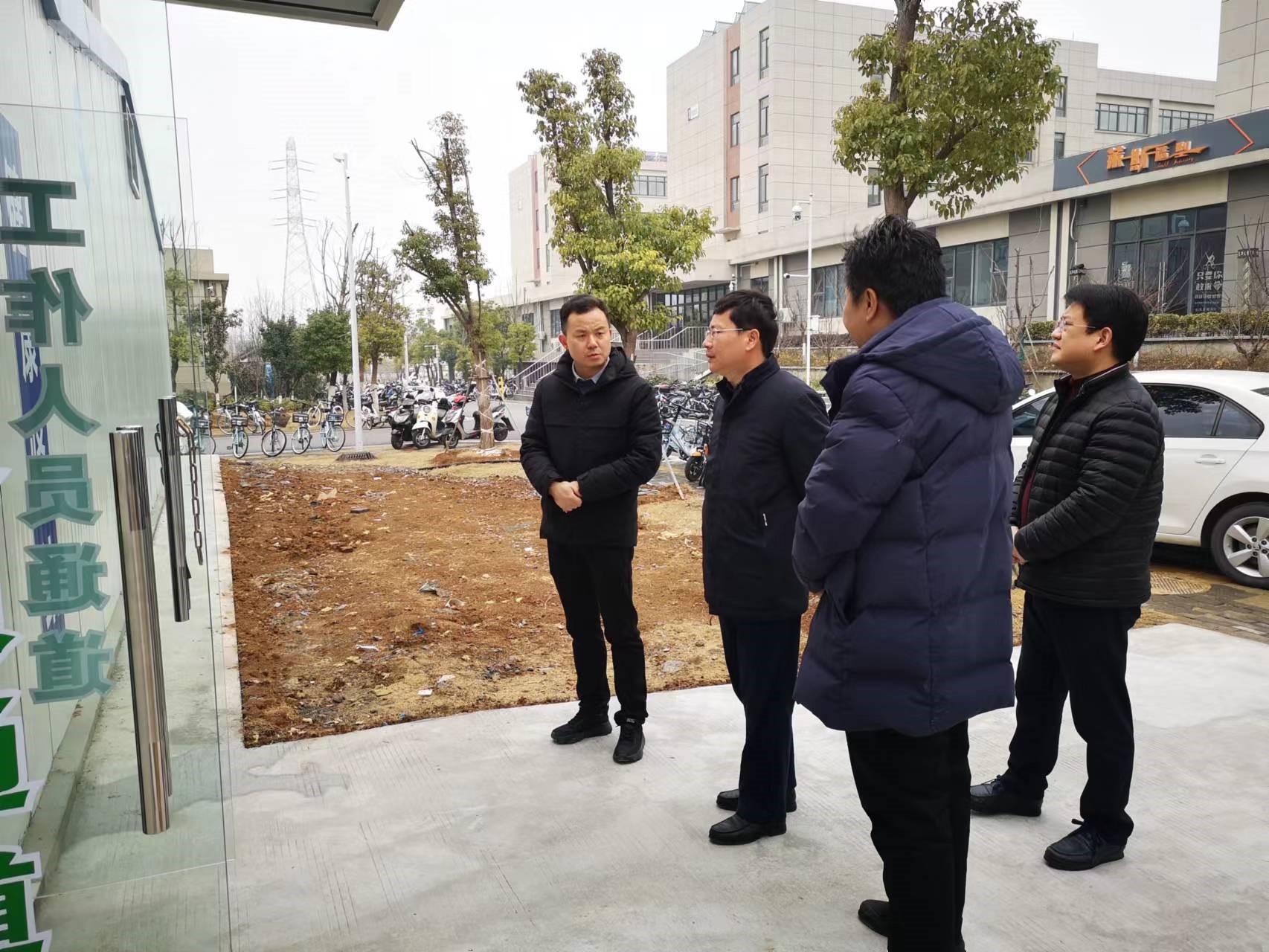 1676002246487917.jpg 校领导检查节后复工情况1.jpg