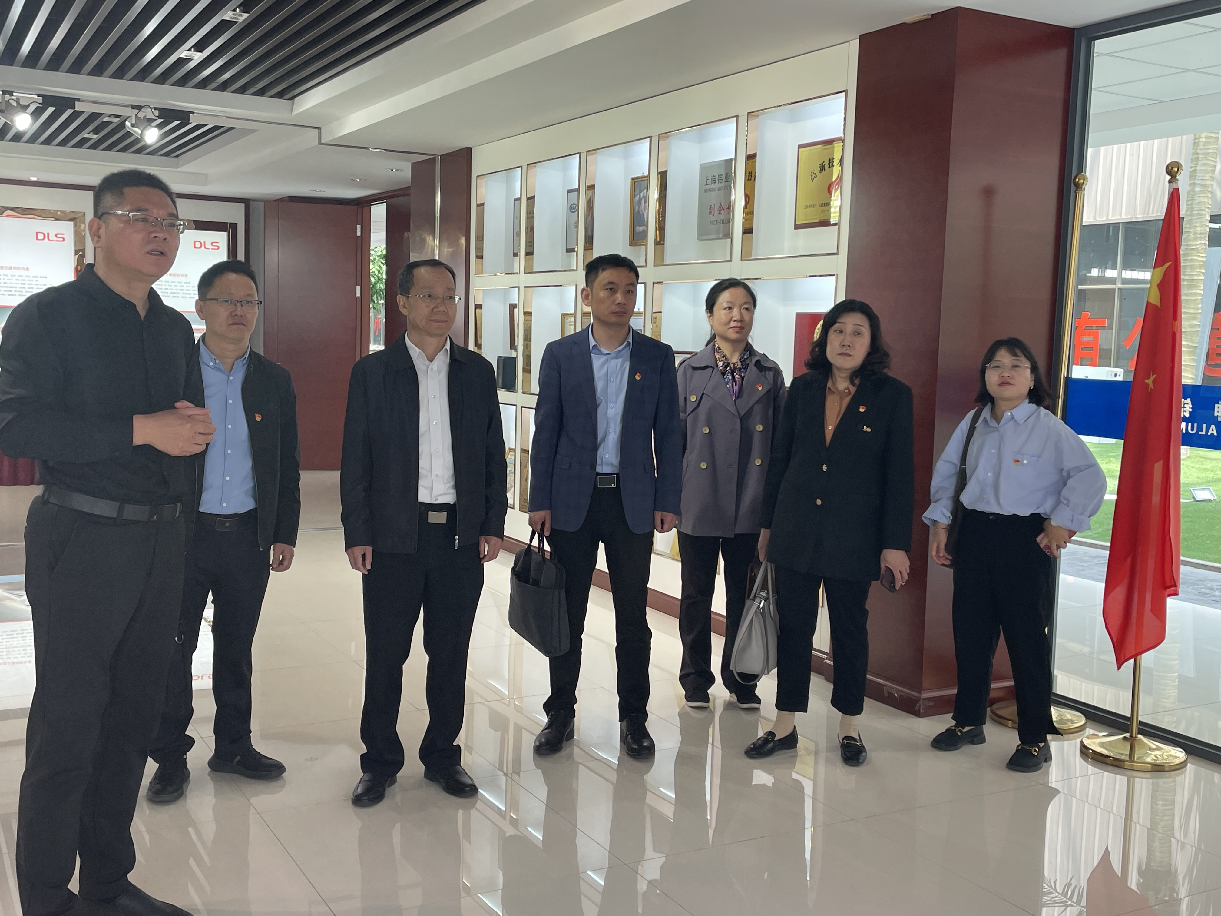 1683890171806757.png 1683890171806757.png