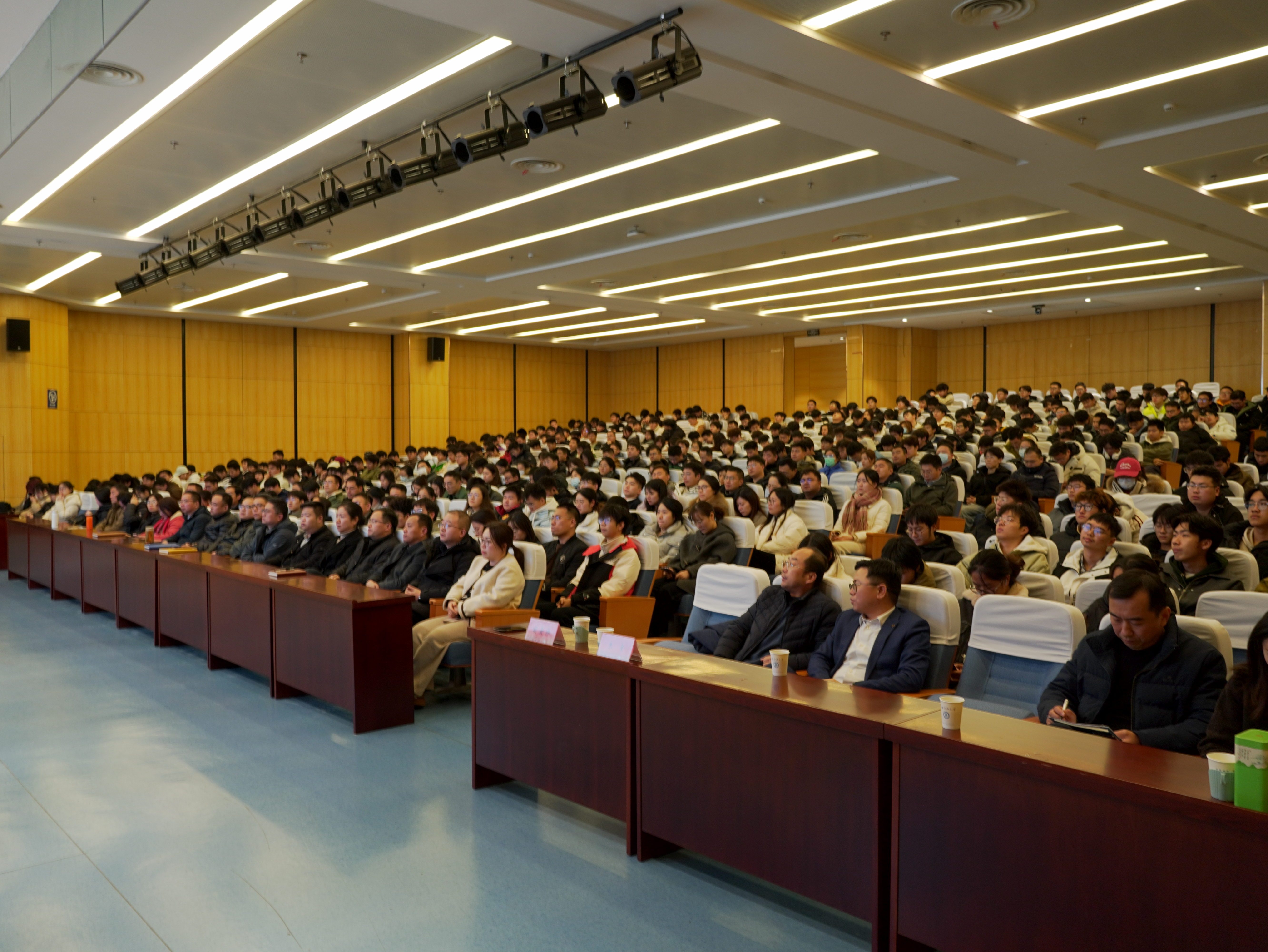 1735890577477757.jpg 1735890577477757.jpg