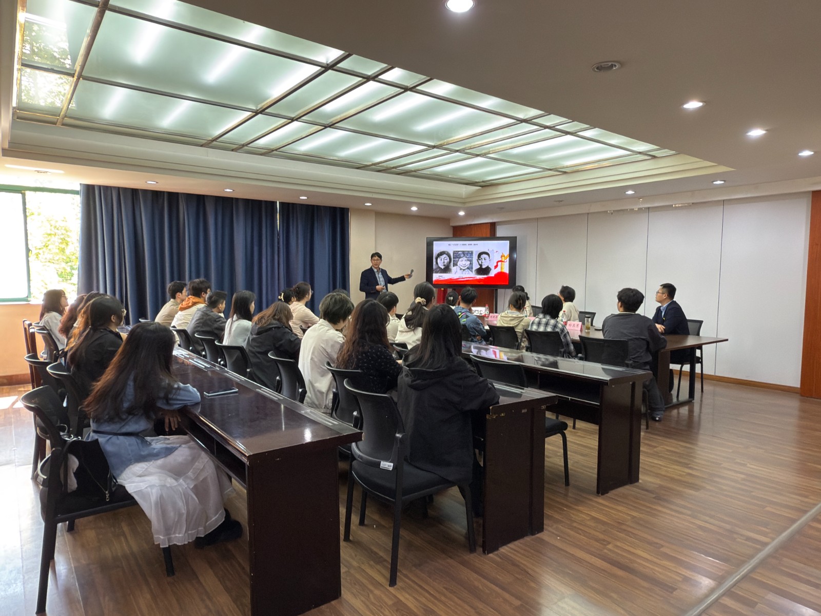 图3.jpg