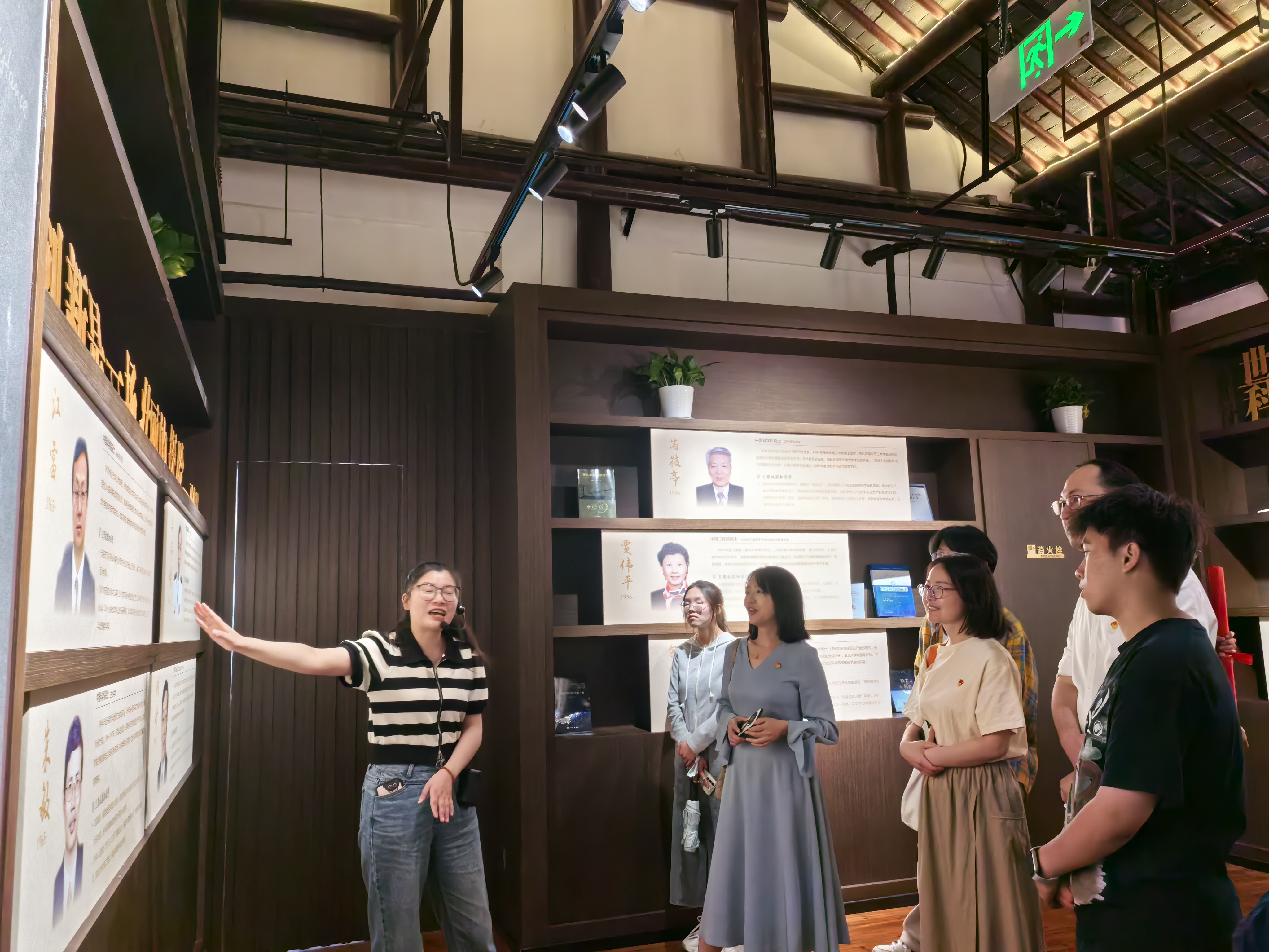 1748659136493853.jpg 1.jpg